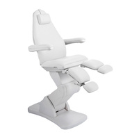 Fotel podologiczny MEDIZIO ASTRO E3 z białą tapicerką i sterownikiem ręcznym | wysyłka 24h