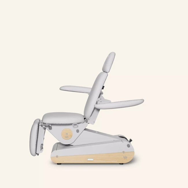 Fotel podologiczny NAGGURA® SWOP P3 UP podświetlany z podgrzewanym materacem i tapicerką Naggura® Skin | podnóżki regulowane góra-dół, przód-tył, na boki o 90° | 3 kolory | Fotel do pedicure wysokiego unoszenia