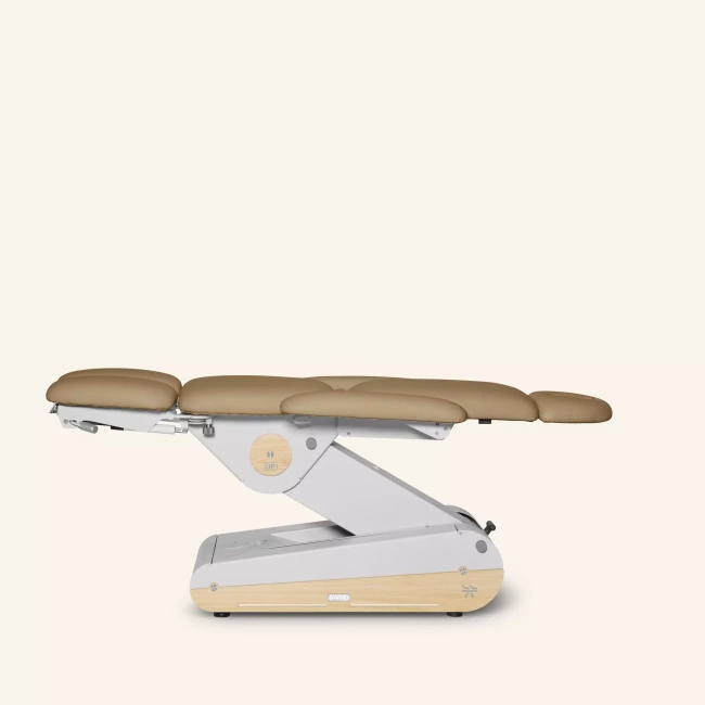 Fotel podologiczny NAGGURA® SWOP P3 UP podświetlany z podgrzewanym materacem i tapicerką Naggura® Skin | podnóżki regulowane góra-dół, przód-tył, na boki o 90° | 3 kolory 