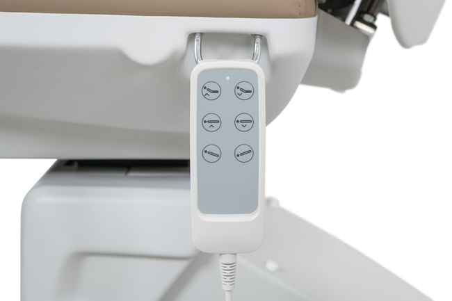 Fotel do pedicure WEELKO® MEDIAL SMART z pełno ruchomym zagłówkiem | bez lub z podgrzewanym materacem