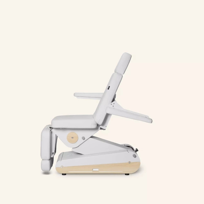 Fotel podologiczny NAGGURA® SWOP P3 PRO podświetlany z pilotem i tapicerką z technologią Permablok 3© odporną na plamy, zarazki i UV 