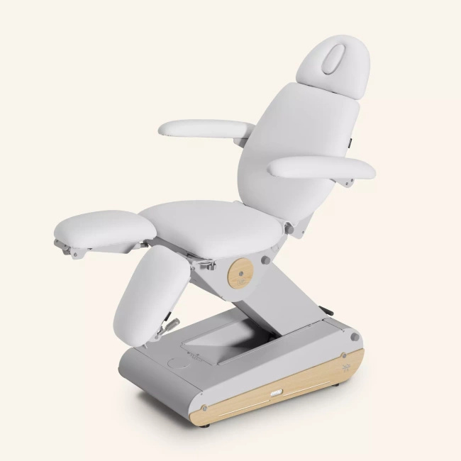 Fotel podologiczny NAGGURA® SWOP P3 UP podświetlany z podgrzewanym materacem i tapicerką Naggura® Skin | podnóżki regulowane góra-dół, przód-tył, na boki o 90° | 3 kolory 
