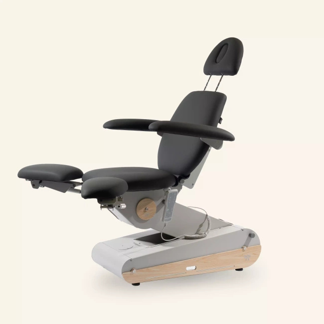 Fotel podologiczny NAGGURA® SWOP P3 UP podświetlany z podgrzewanym materacem i tapicerką Naggura® Skin | podnóżki regulowane góra-dół, przód-tył, na boki o 90° | 3 kolory 