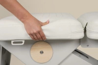 Fotel kosmetyczny NAGGURA® SWOP B4 PRO podświetlany z tapicerką  Naggura® Skin z technologią Permablok 3© odporną na bakterie, plamy i UV | bez lub z podgrzewaniem | Fotel medyczny