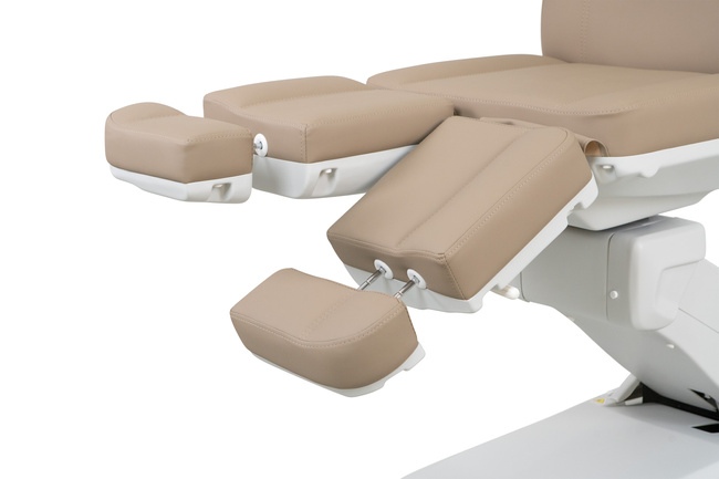 Fotel do pedicure WEELKO® MEDIAL SMART z pełno ruchomym zagłówkiem | bez lub z podgrzewanym materacem