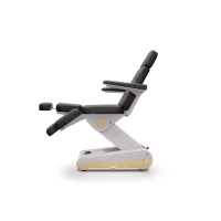 Fotel podologiczny NAGGURA® SWOP P3 PRO podświetlany z pilotem i tapicerką z technologią Permablok 3© odporną na plamy, zarazki i UV 