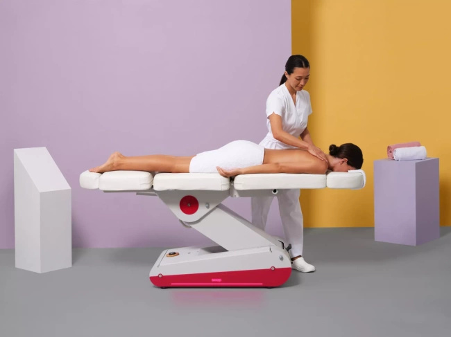 Fotel kosmetyczny NAGGURA® SWOP B4 PRO podświetlany z tapicerką  Naggura® Skin z technologią Permablok 3© odporną na bakterie, plamy i UV | bez lub z podgrzewaniem | Fotel medyczny