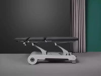 Leżanka fizjoterapeutyczna NAGGURA® N'RUN EVO 5S podświetlane z podłokietnikami Twinlift®, składanymi podłokietnikami bocznymi i podgrzewanym materacem 