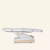 Fotel podologiczny NAGGURA® SWOP P3 PRO podświetlany z pilotem i tapicerką z technologią Permablok 3© odporną na plamy, zarazki i UV 