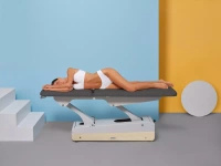 Leżanka kosmetyczna NAGGURA® SWOP 2L STARTER MASSAGE | Łóżko do fizykoterapii z pilotem i bezszwową tapicerką z technologią Permablok 3© odporną na bakterie, plamy i UV 