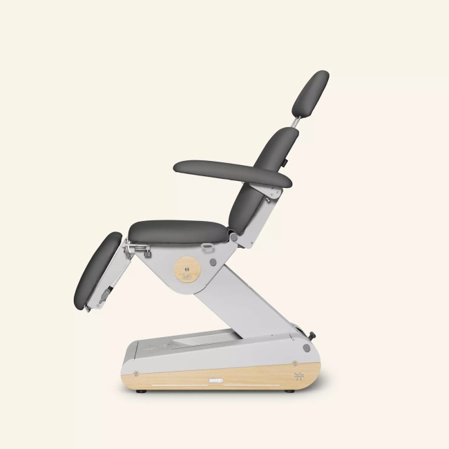 Fotel podologiczny NAGGURA® SWOP P3 UP podświetlany z podgrzewanym materacem i tapicerką Naggura® Skin | podnóżki regulowane góra-dół, przód-tył, na boki o 90° | 3 kolory 
