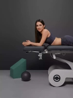Leżanka fizjoterapeutyczna NAGGURA® N'RUN EVO 5S podświetlane z podłokietnikami Twinlift®, składanymi podłokietnikami bocznymi i podgrzewanym materacem 