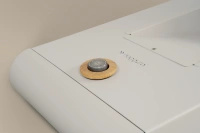 Fotel podologiczny NAGGURA® SWOP P3 UP podświetlany z podgrzewanym materacem i tapicerką Naggura® Skin | podnóżki regulowane góra-dół, przód-tył, na boki o 90° | 3 kolory | Fotel do pedicure wysokiego unoszenia