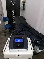 ZESTAW: Leżanka NAGGURA® SWOP 2L STARTER MASSAGE + Presoterapia Weelko / GRATIS Taboret Naggura