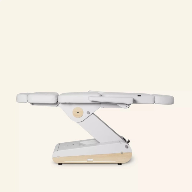 Fotel podologiczny NAGGURA® SWOP P3 PRO podświetlany z pilotem i tapicerką z technologią Permablok 3© odporną na plamy, zarazki i UV 