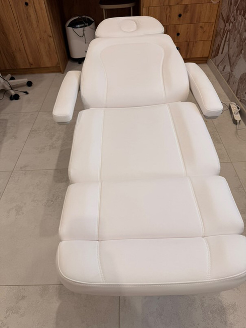 Fotel kosmetyczny DDUUEETT® SAPPHIRE elektryczny obrotowy 240° | fotel wysokiego unoszenia z podgrzewanym materacem